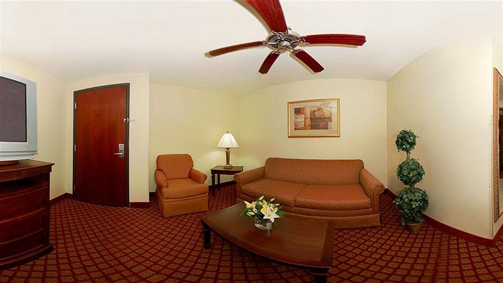 Comfort Suites Yukon - Sw Oklahoma City Zewnętrze zdjęcie
