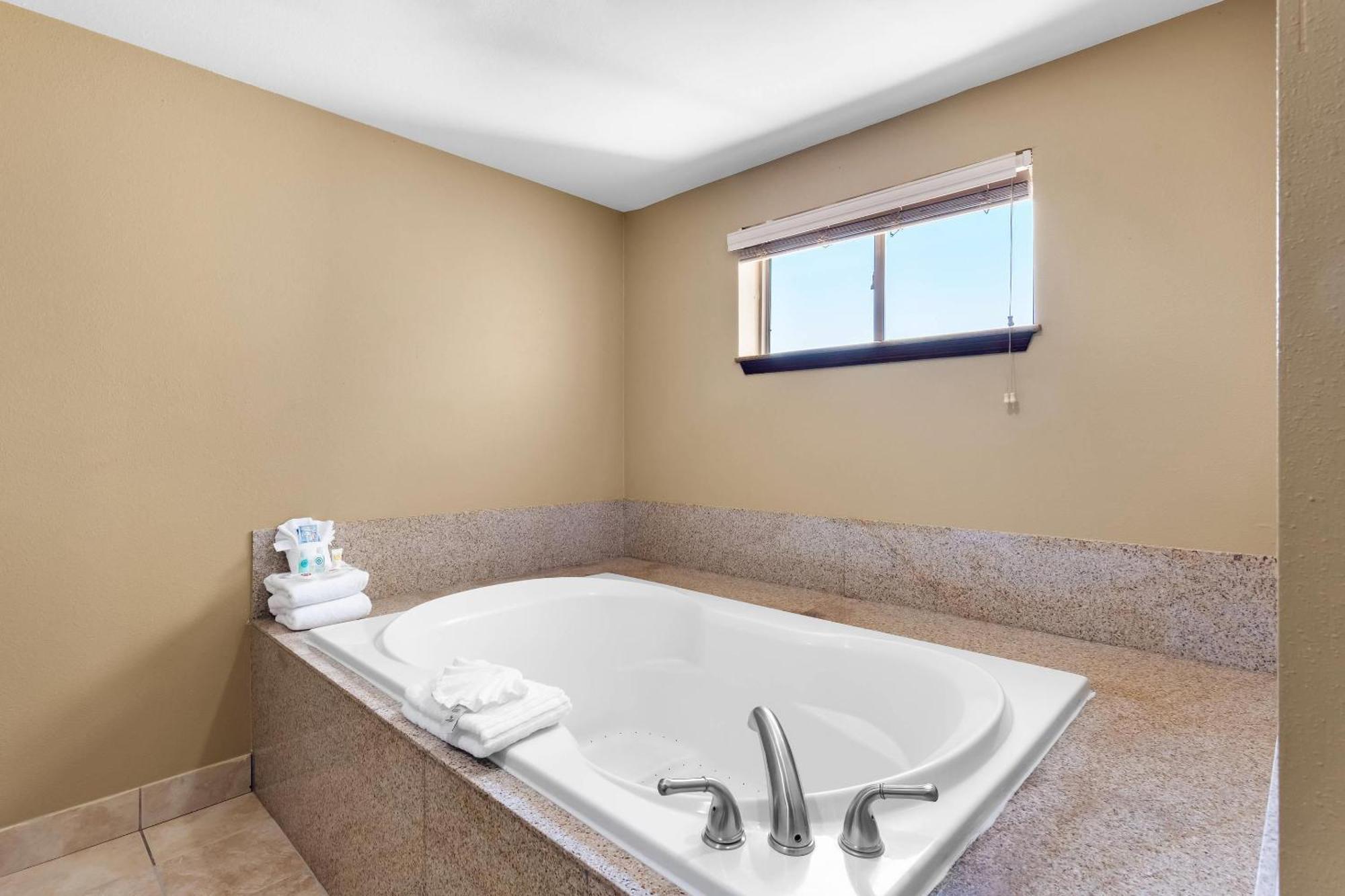 Comfort Suites Yukon - Sw Oklahoma City Zewnętrze zdjęcie