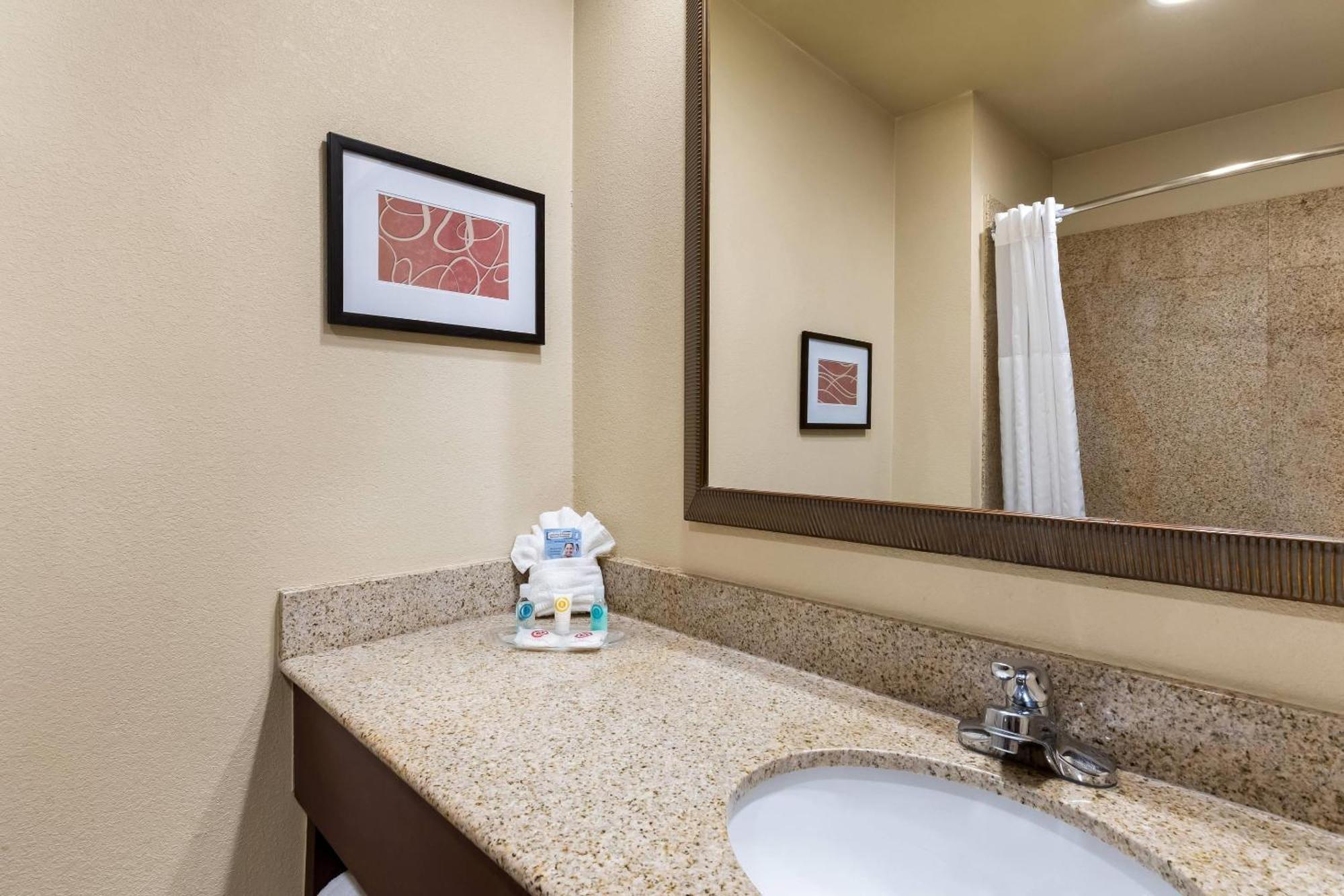 Comfort Suites Yukon - Sw Oklahoma City Zewnętrze zdjęcie